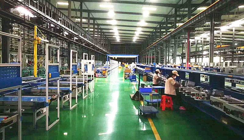 >上下同欲，沖鋒一線！